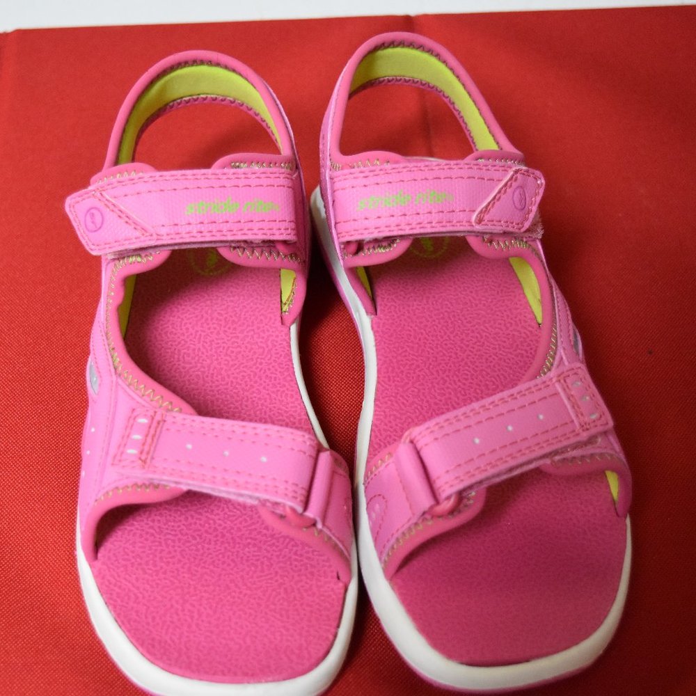 NEW- Striderite- sandles- size 3 girls